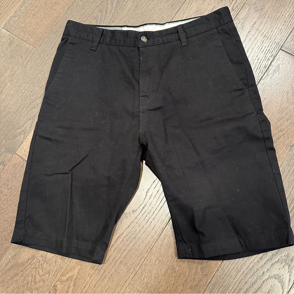 Volcom Black Men's Shorts Size 30